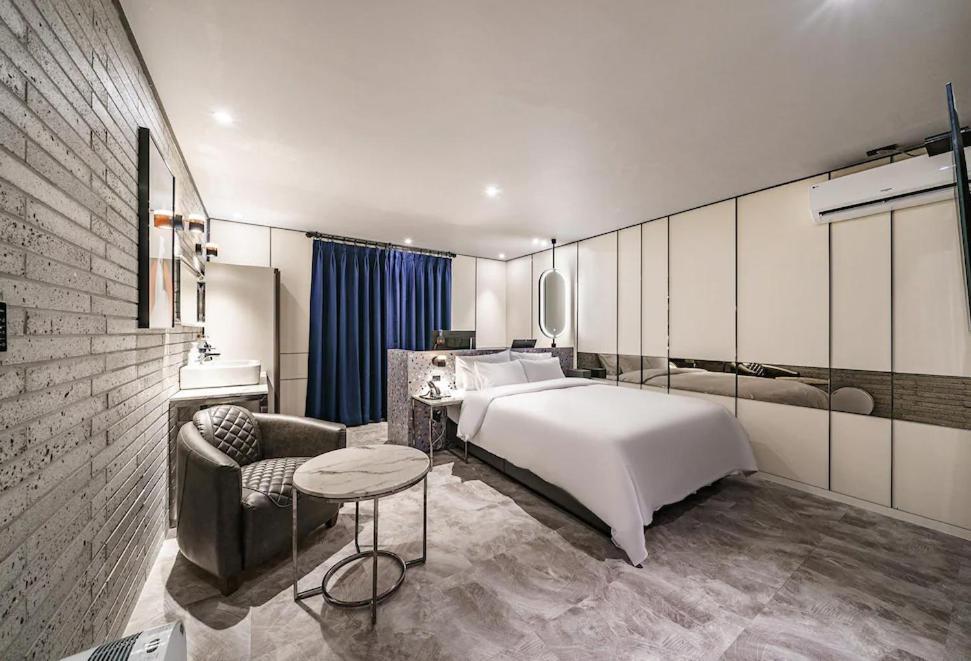 Brown-Dot Hotel Geomdan Incheon Esterno foto